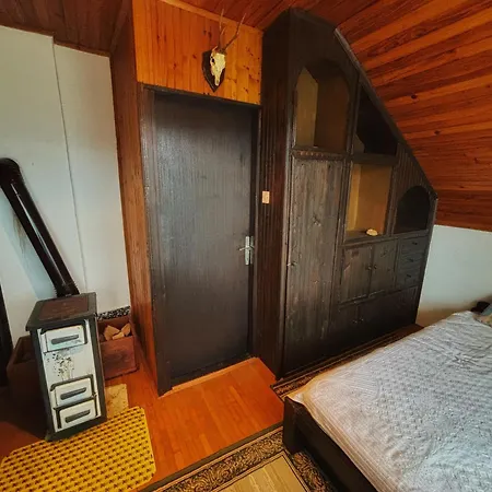 Vikendica Mrki Vuk Apartment Amajic